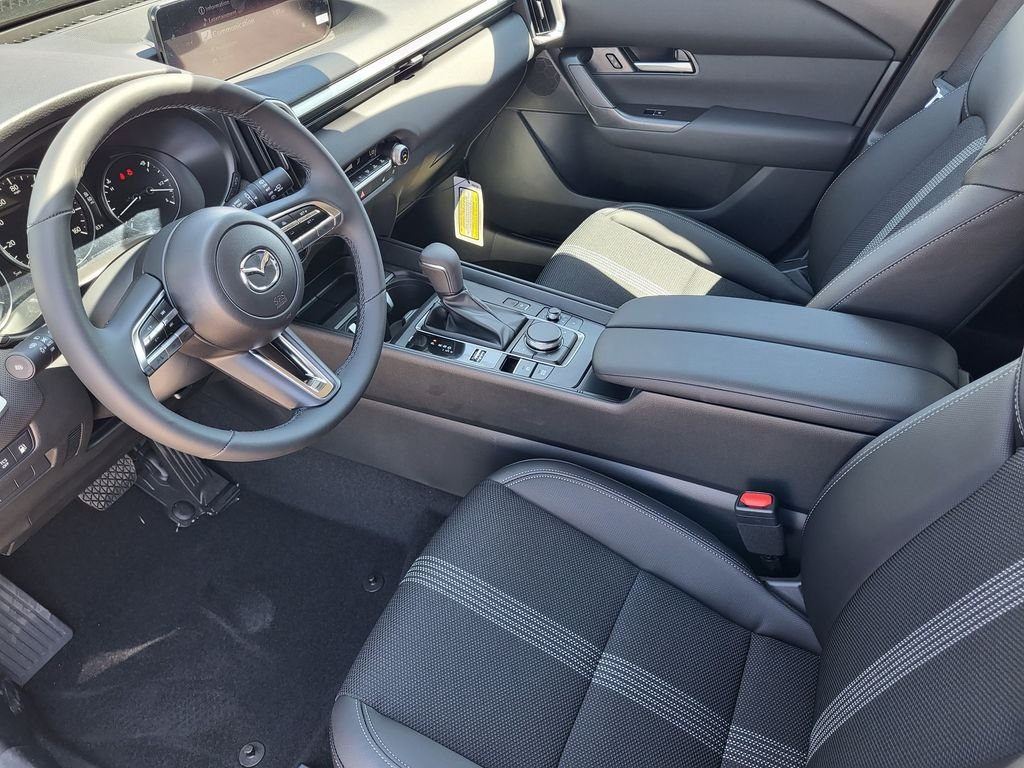 Used 2025 Polymetal Gray Metallic Mazda Preferred Package image 9