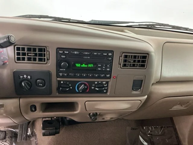 Used 2004 Red Clearcoat Ford XLT image 16