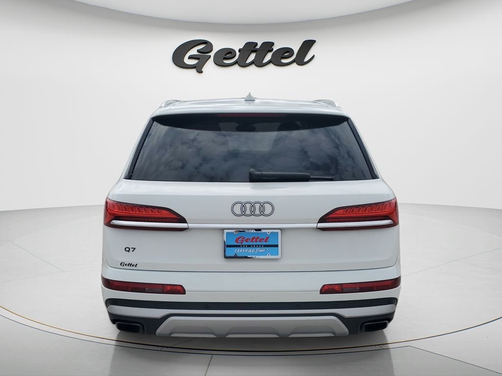 Used 2025  Audi 55 Premium Plus image 6