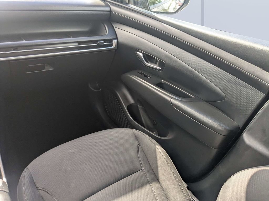 Used 2025 Green Hyundai SEL image 22