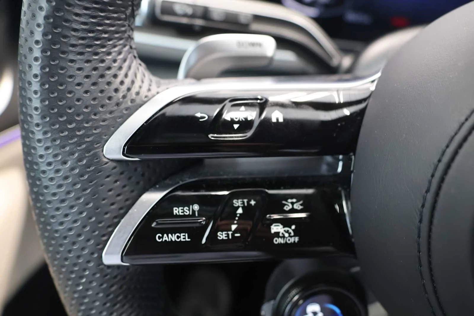 Used 2024 MANUFAKTUR Alpine Grey Mercedes-Benz AMG® GLS 63 image 14