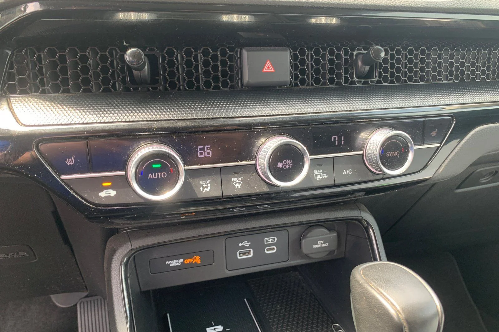 Used 2024 White Honda EX-L image 24