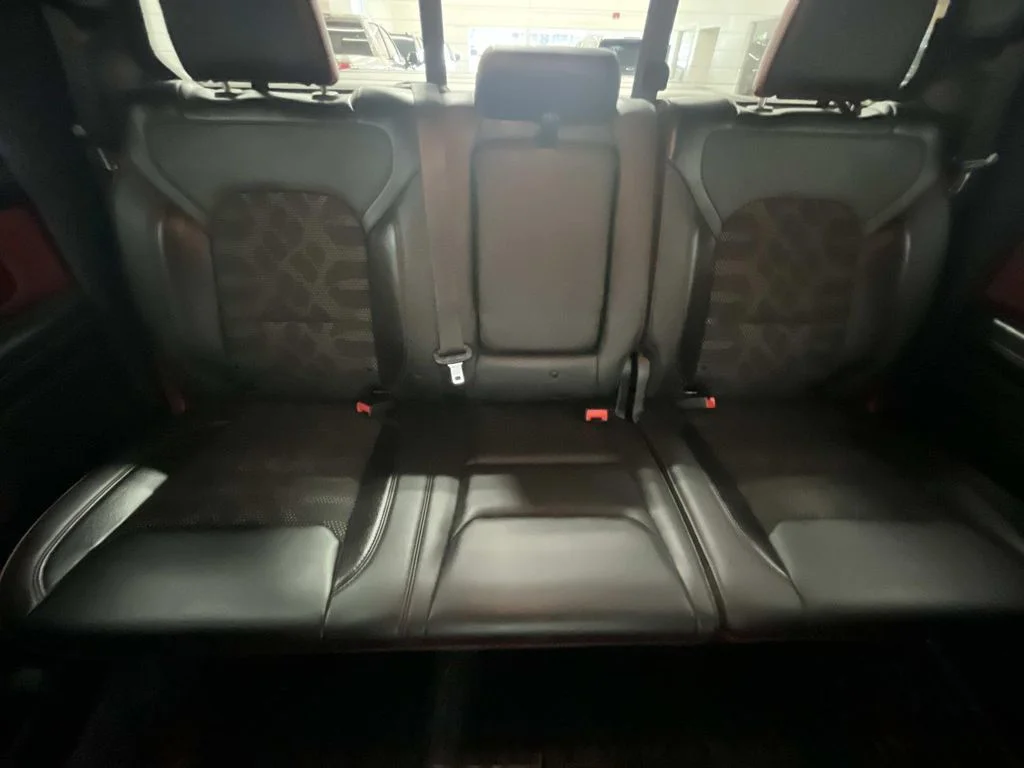 Used 2019 Bright White Clearcoat Ram Rebel Crew Cab 5.7L V8 4x4 1 Owner image 29