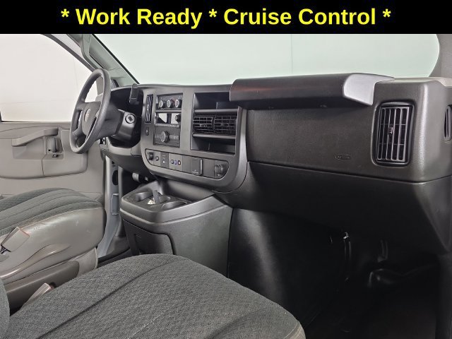 Used 2025 Summit White GMC Work Van image 24