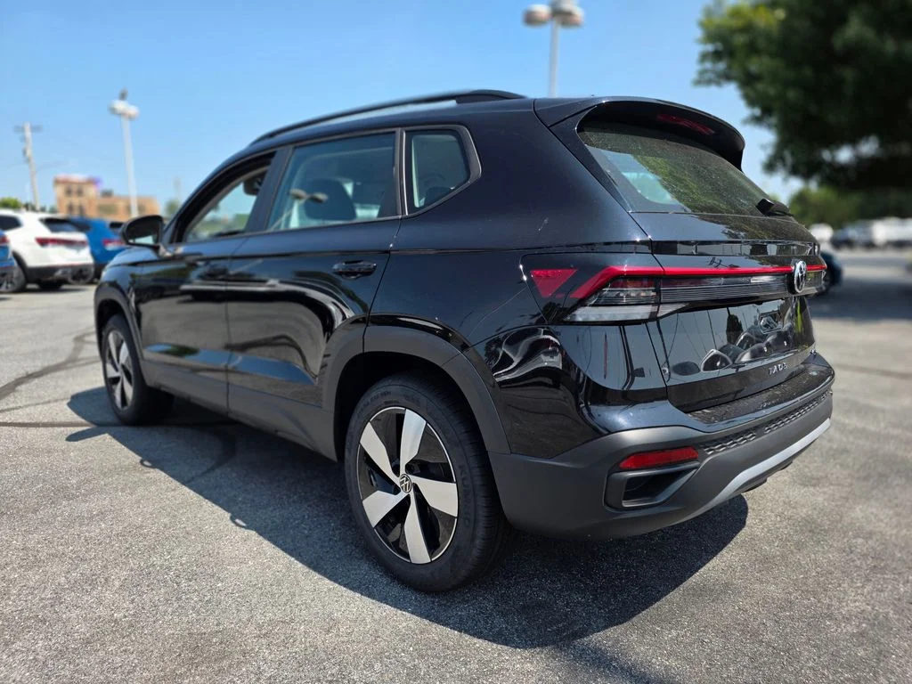 New 2026 Deep Black Pearl Volkswagen 1.5T S image 5