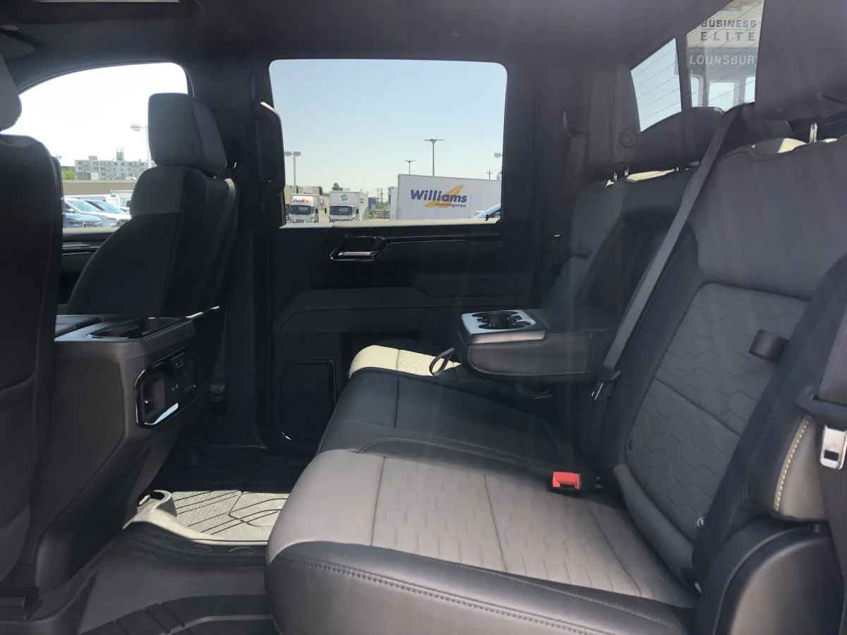 New 2026 White Chevrolet 4wd Crew Cab 159 image 11