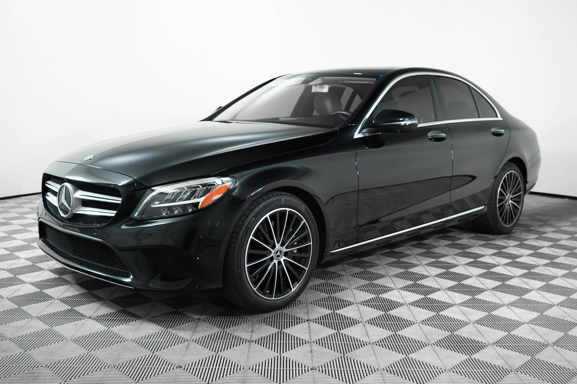 2020 Mercedes Benz C 300 photo 2