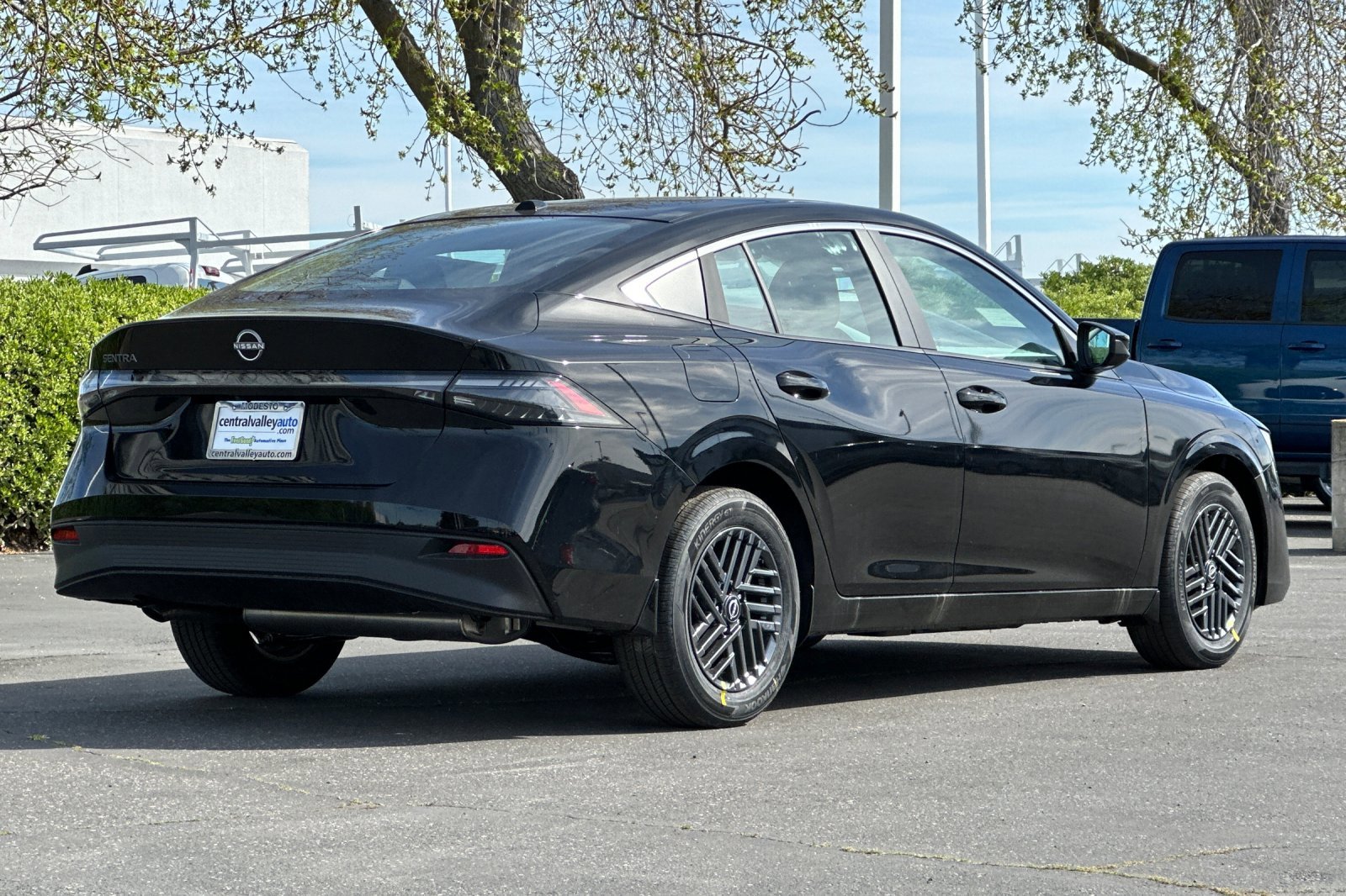 New 2026 Super Black Nissan SV image 4