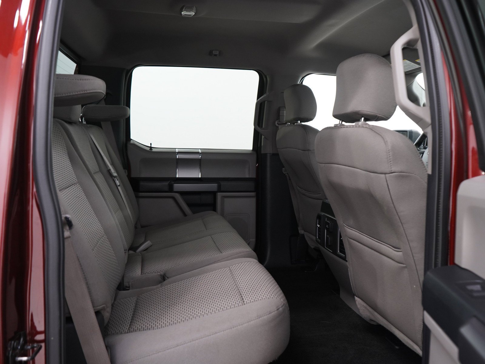 Used 2015  Ford XLT image 14