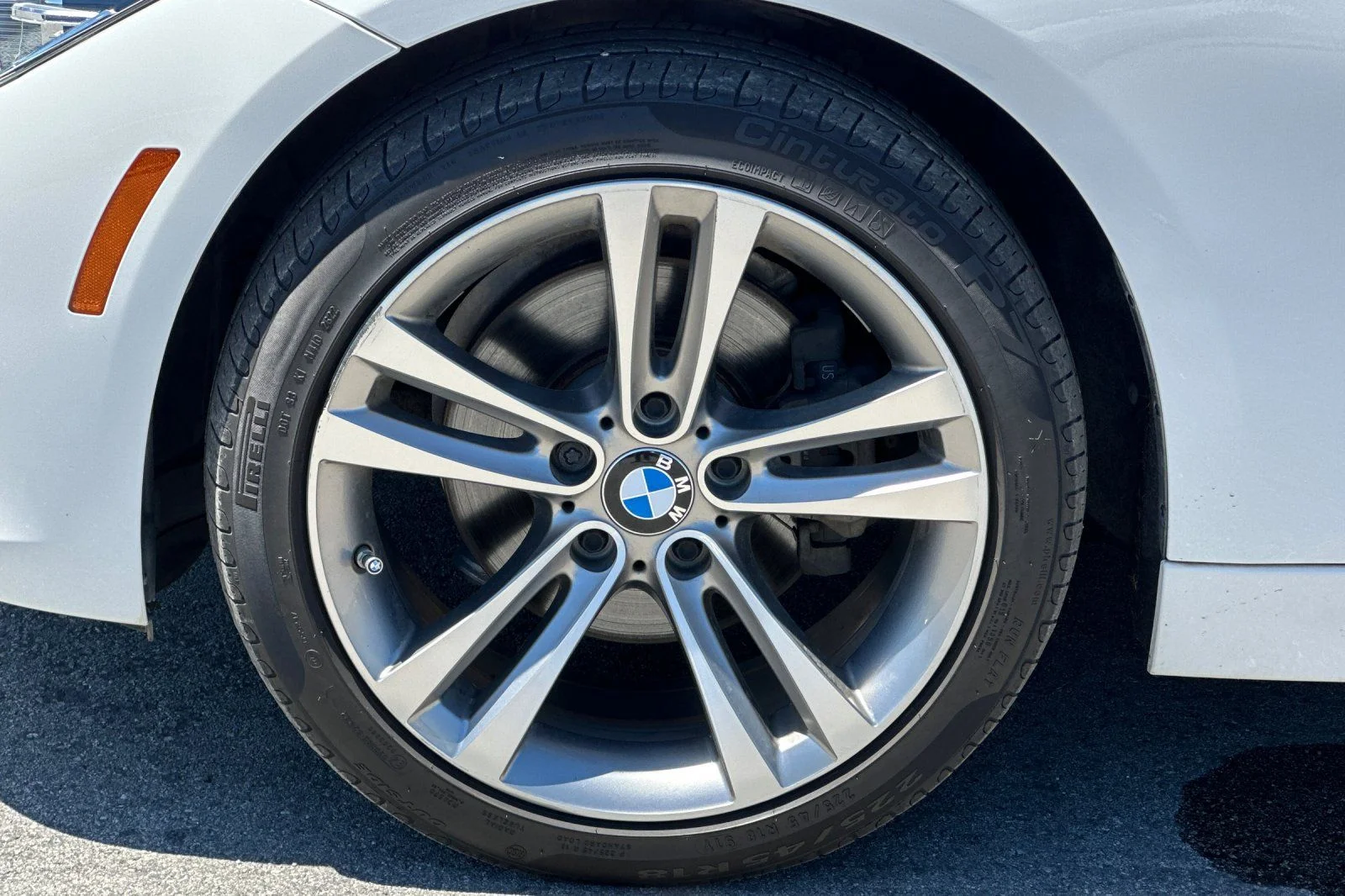 Used 2018 White BMW 330i image 33