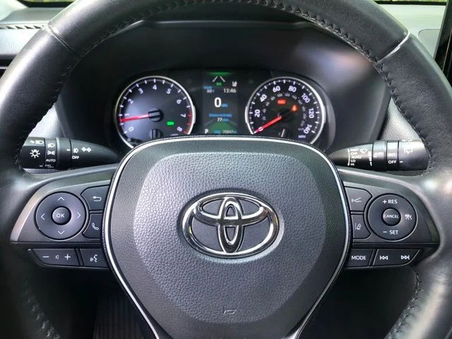 Used 2019 Silver Sky Metallic Toyota XLE image 26