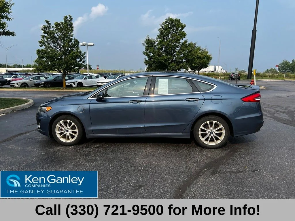 Used 2019 Blue Ford Titanium image 8