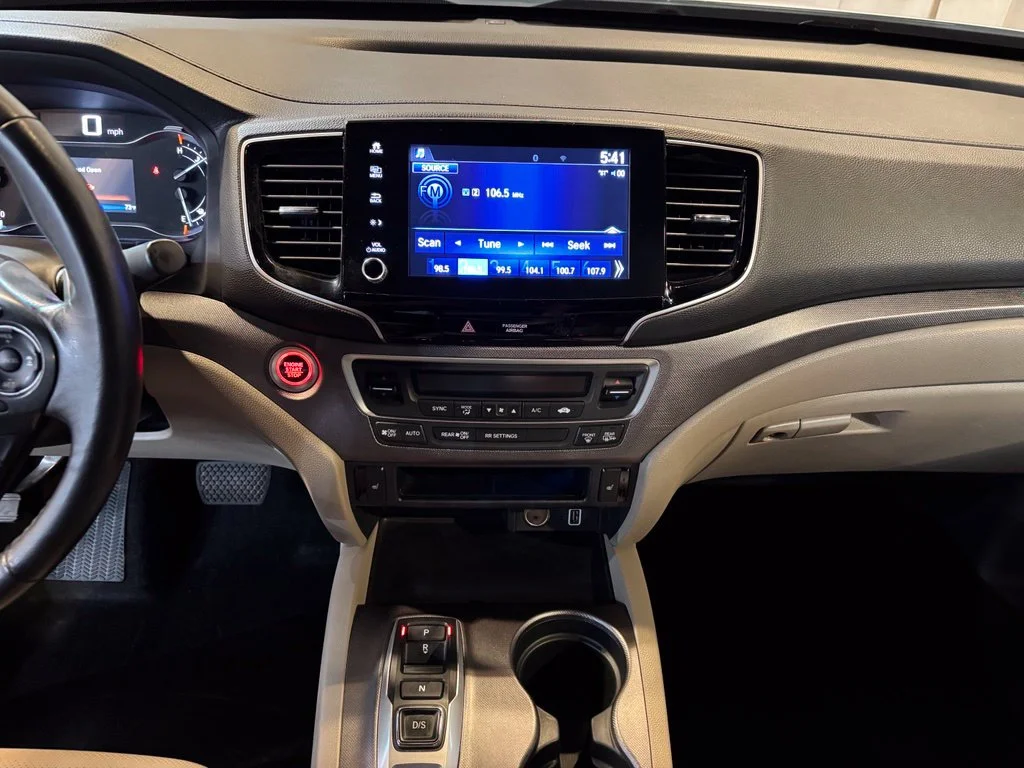 Certified Used 2023 Platinum White Pearl Honda AWD RTL image 16