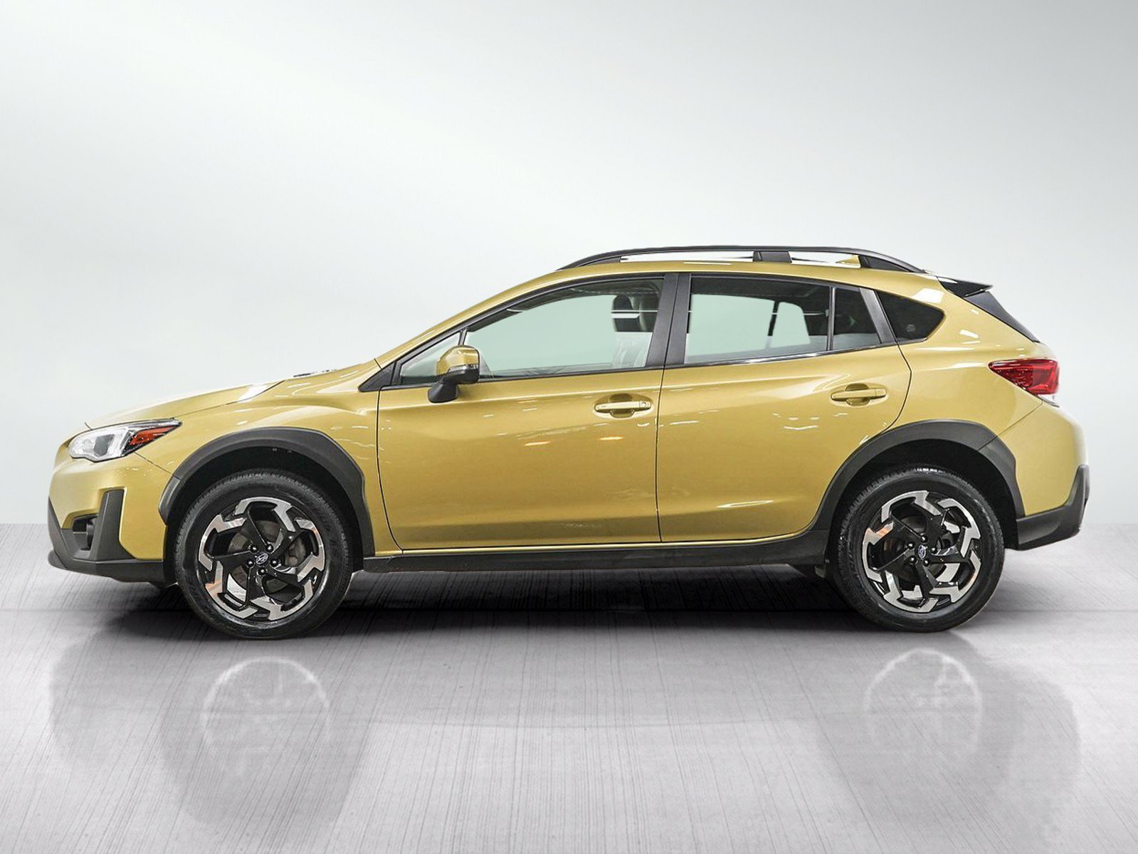 Used 2021 Plasma Yellow Pearl Subaru Limited image 2