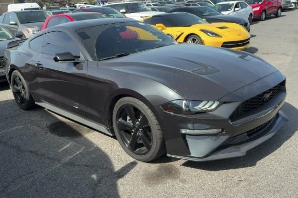 2022 Ford Mustang EcoBoost