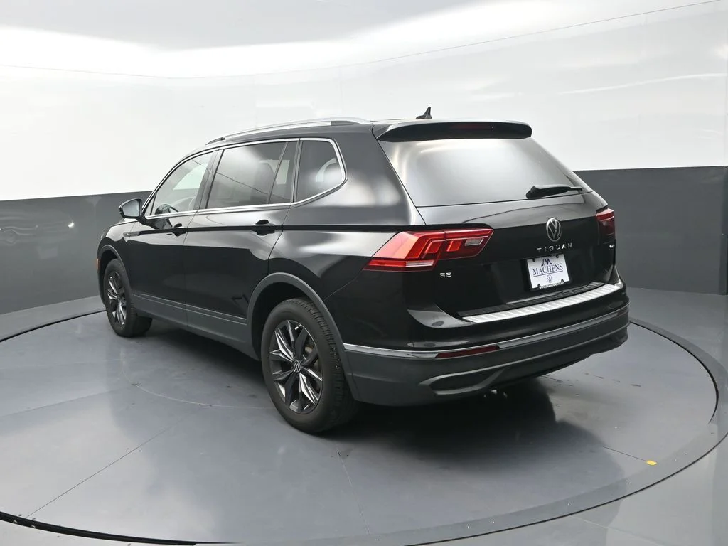 Used 2023 Black Volkswagen 2.0T SE image 8