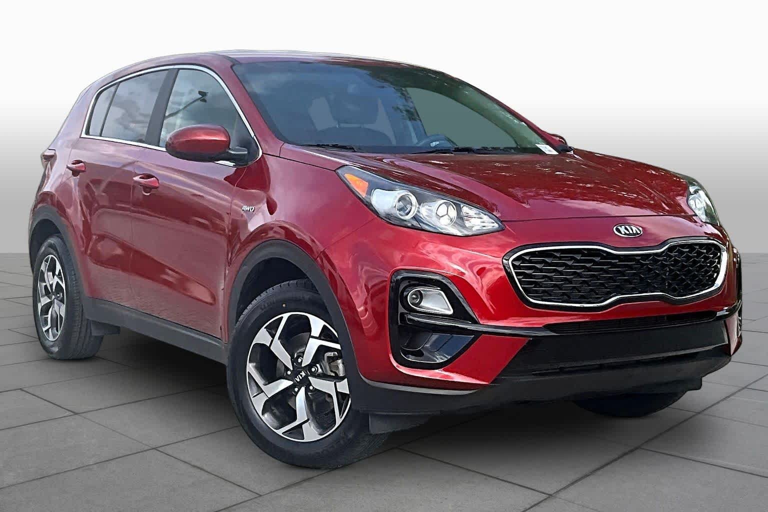 Used 2022 Hyper Red Kia LX image 3