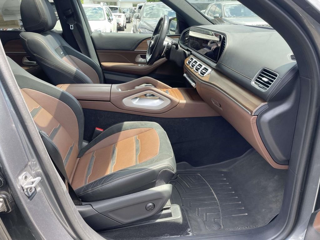 Used 2024 Selenite Gray Metallic Mercedes-Benz GLE 53 AMG® image 20