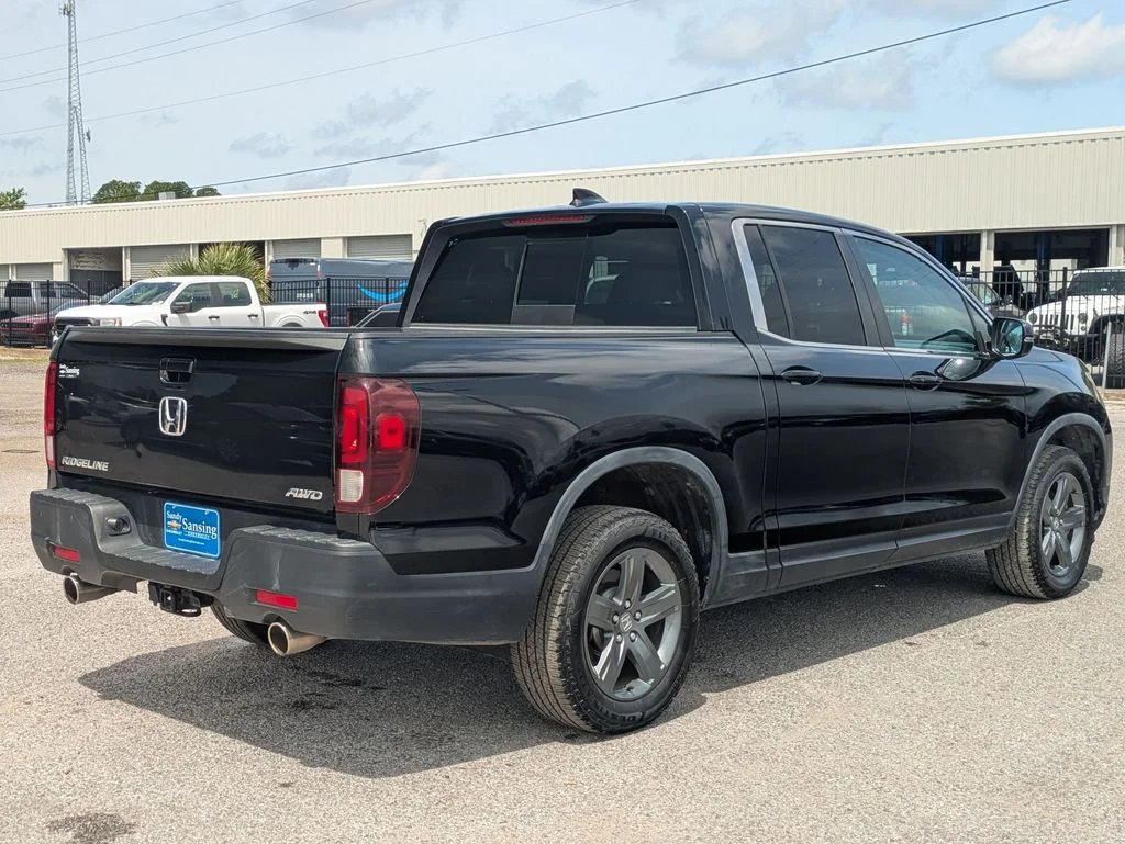 Used 2023 Black Honda RTL image 5