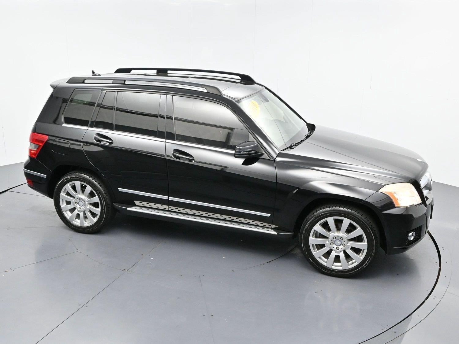 Used 2010 Black Mercedes-Benz GLK 350 image 40