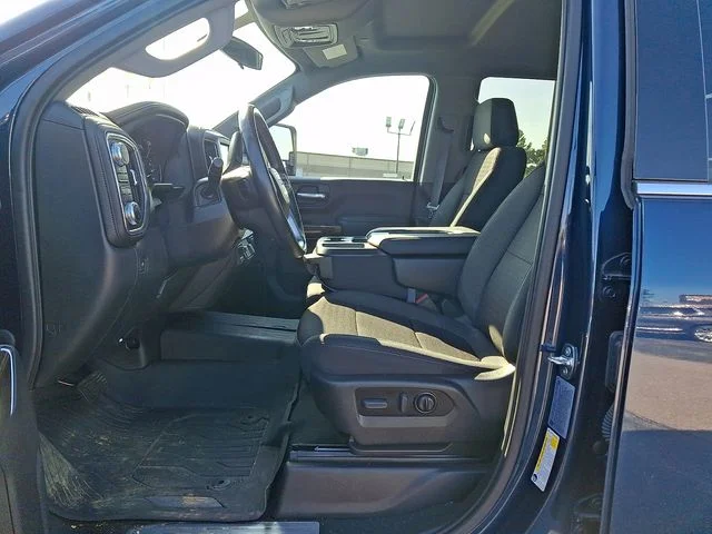 Used 2022 Blue GMC SLE image 13