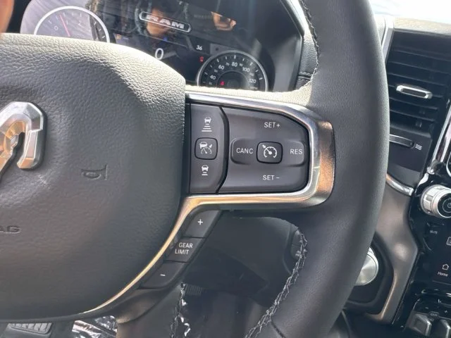 New 2026 Diamond Black Crystal Pearl-Coat Exterior Paint RAM Laramie image 52