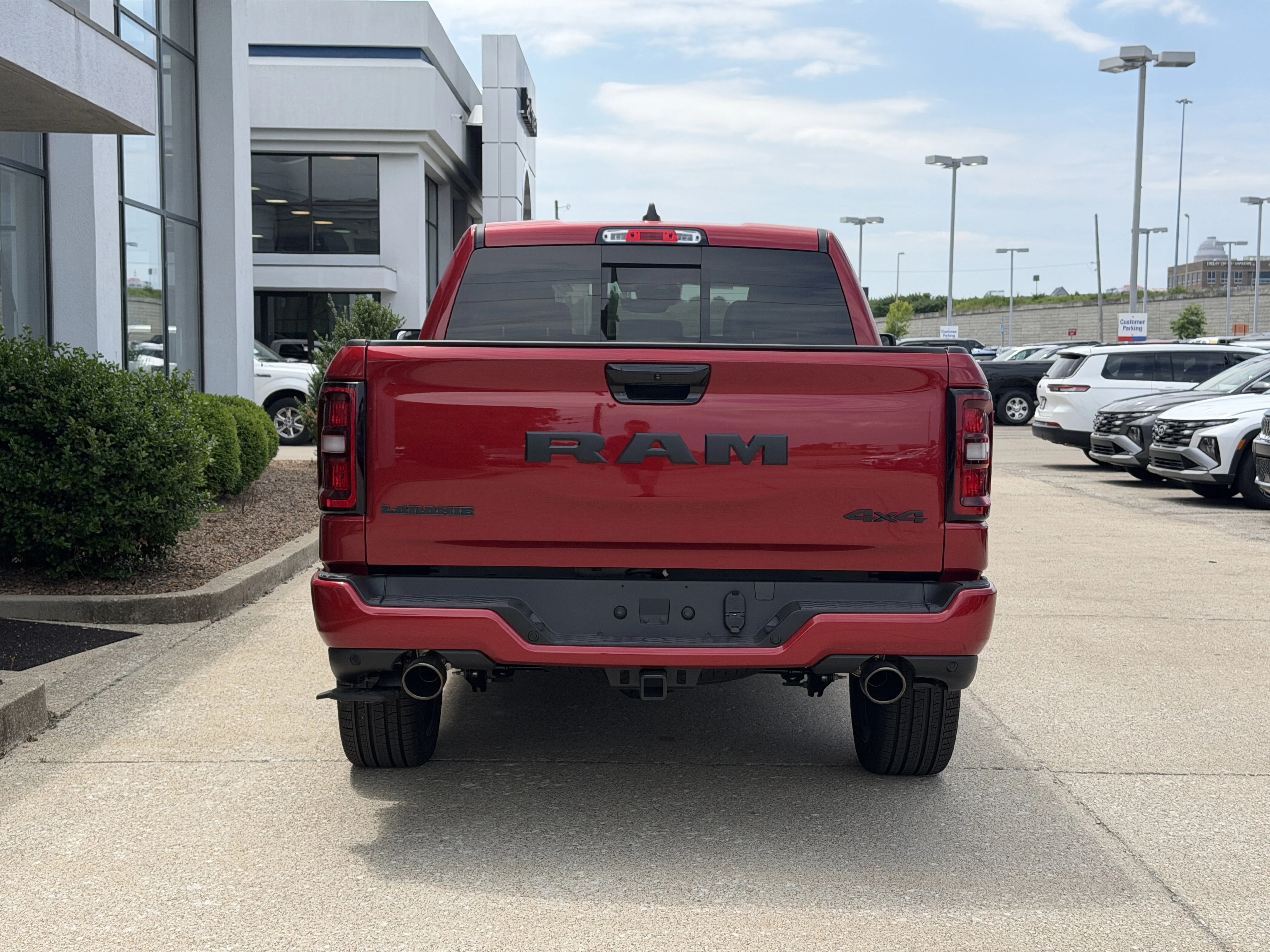 New 2026 Molten Red Pearl-Coat Exterior Paint RAM Laramie image 6