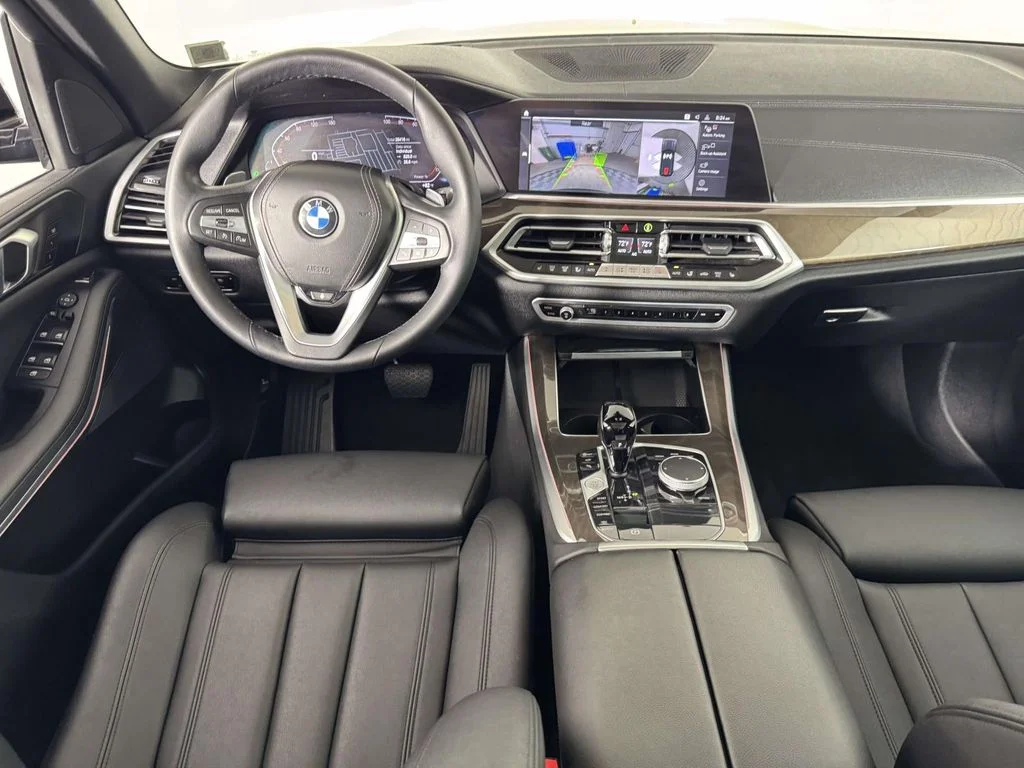 Used 2022 Black BMW xDrive40i image 5