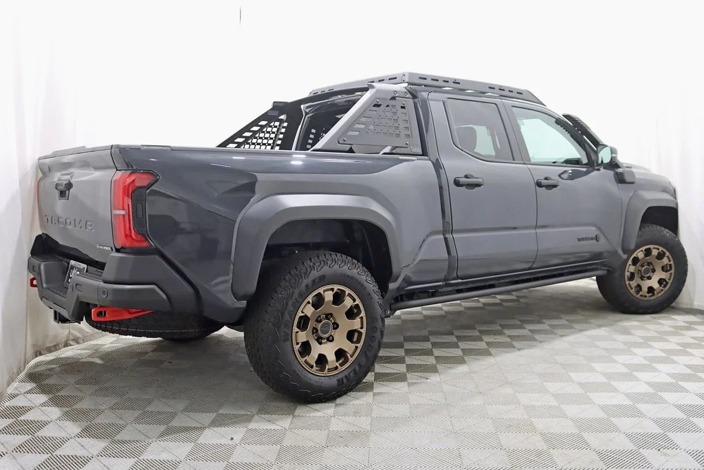 2025 Toyota Tacoma Hybrid Trailhunter