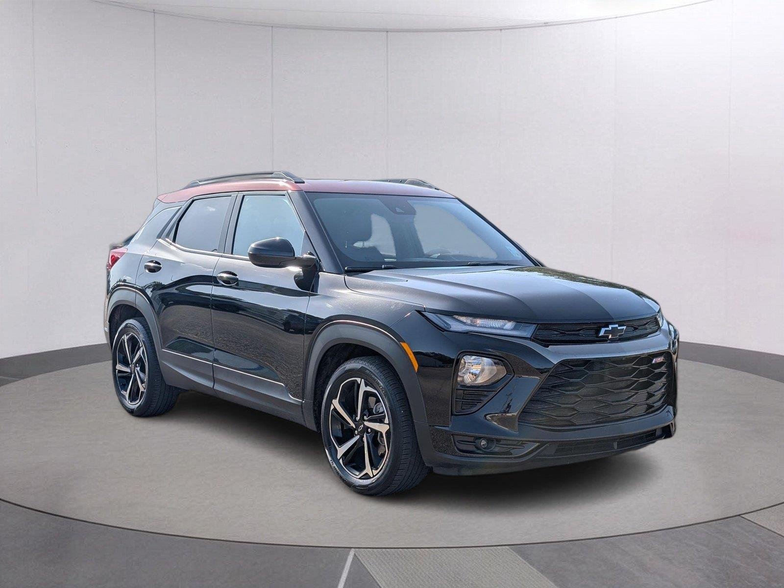 Used 2022 MOSAIC BLACK METALLIC Chevrolet RS image 7