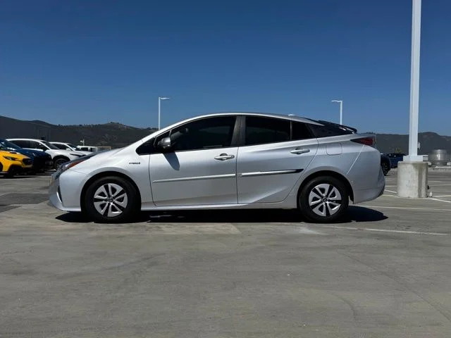 Used 2018 Silver Toyota Four image 8