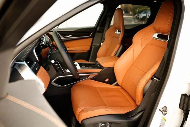 2026 Jaguar F-Pace R-Dynamic S - Photo 23