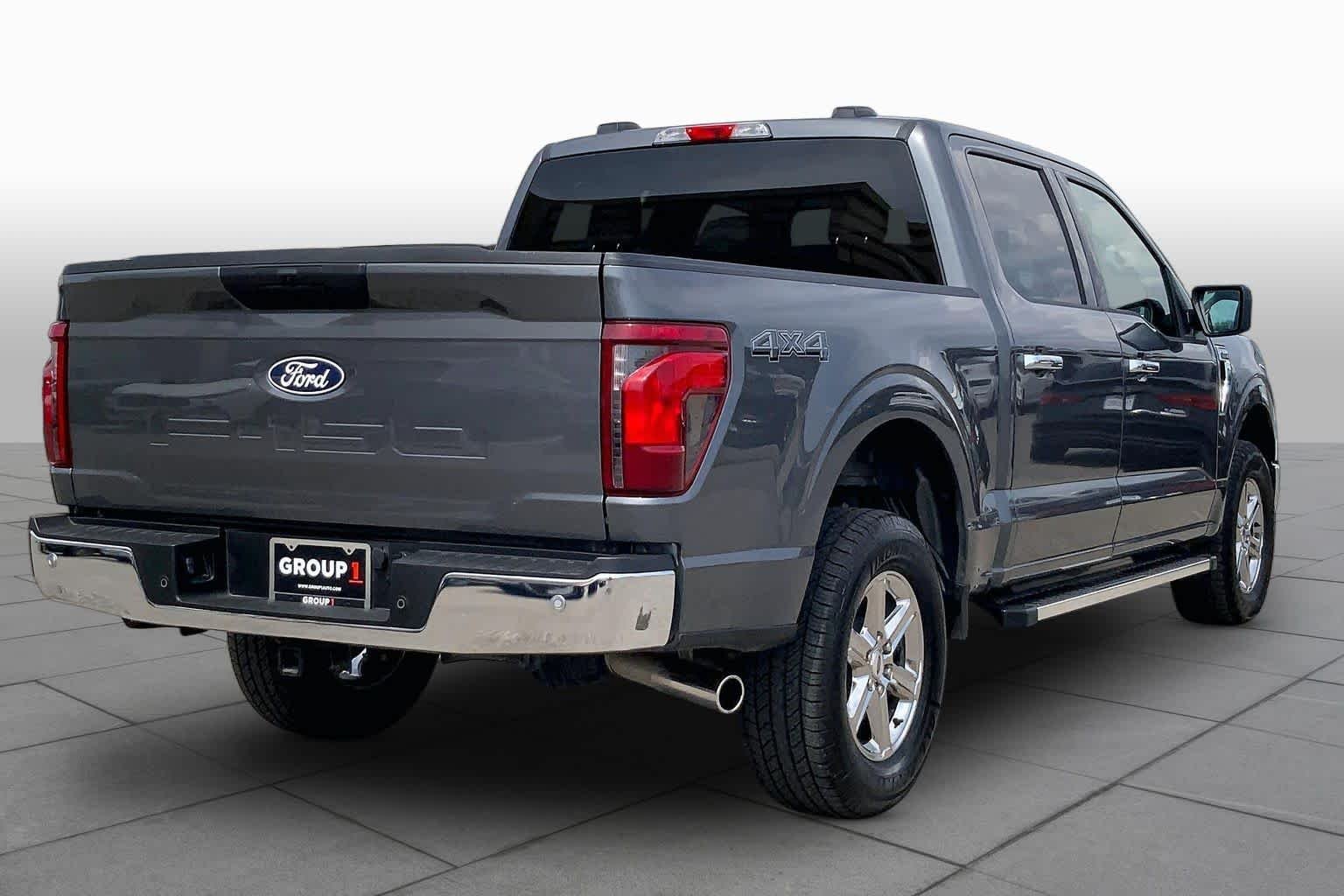 Used 2025 Carbonized Gray Metallic Ford XLT image 13
