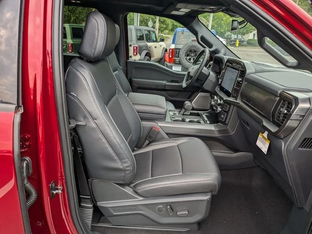 New 2026 Ruby Red Metallic Tinted Clearcoat Ford Lariat® image 32