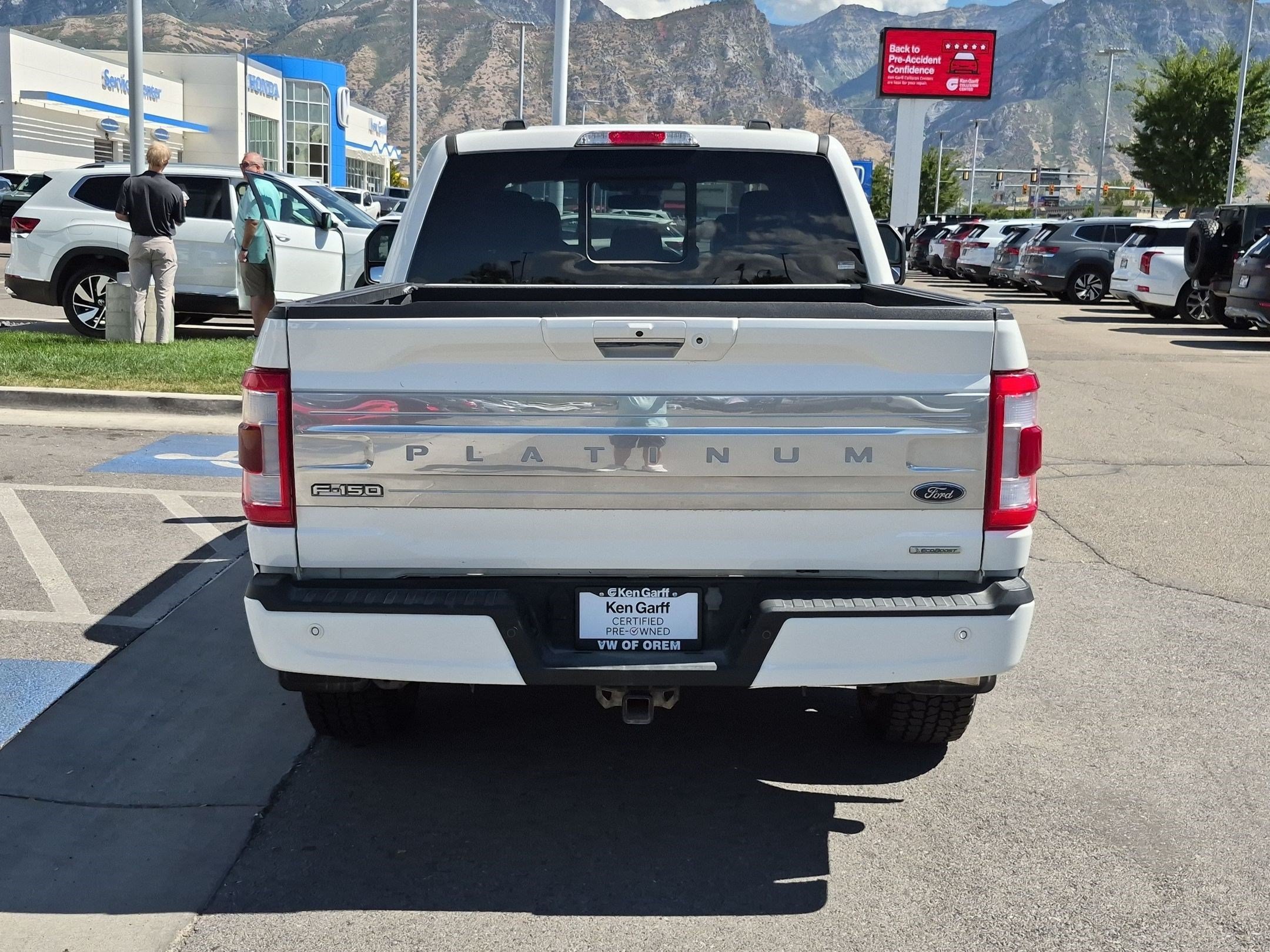 Used 2023 Star White Metallic Tri-Coat Ford Platinum image 4