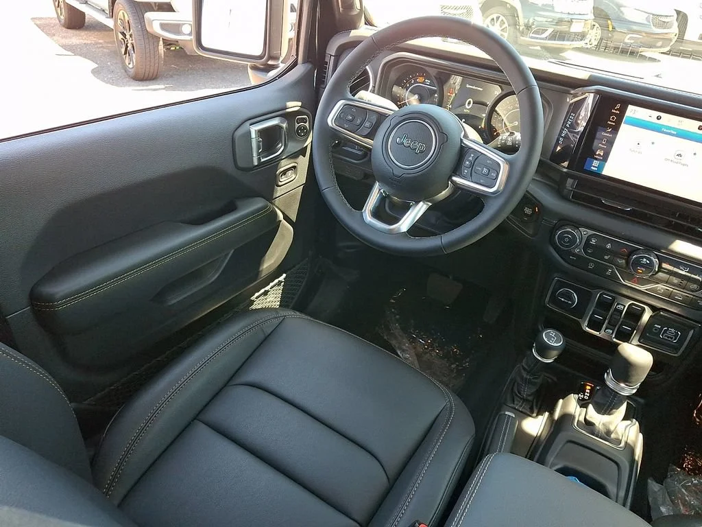 New 2026 Black Clearcoat Jeep Sahara image 10