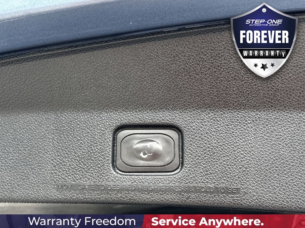 Used 2018 Blue Ford Platinum image 33