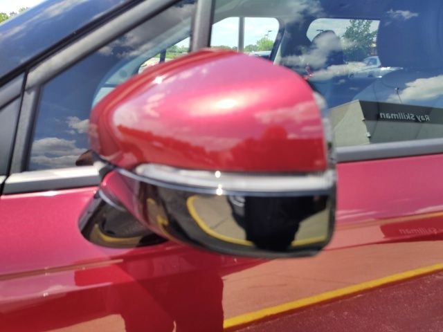 Used 2025 Red Kia LXS image 10