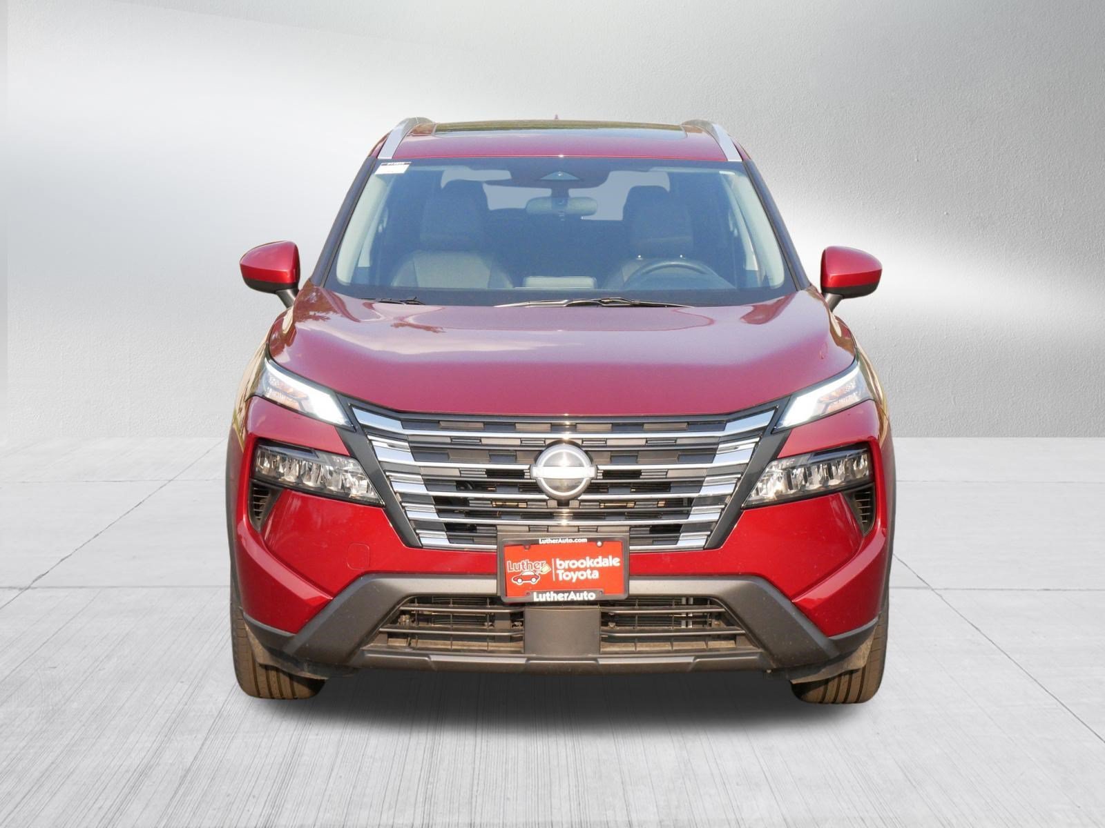 Used 2025 Nissan Rogue SV with VIN 5N1BT3BB7SC867425 for sale in Brooklyn Center, Minnesota