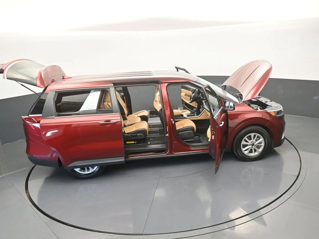 Used 2024 Flare Red Kia LX image 64