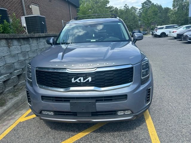 Used 2022 Silver Kia SX image 8