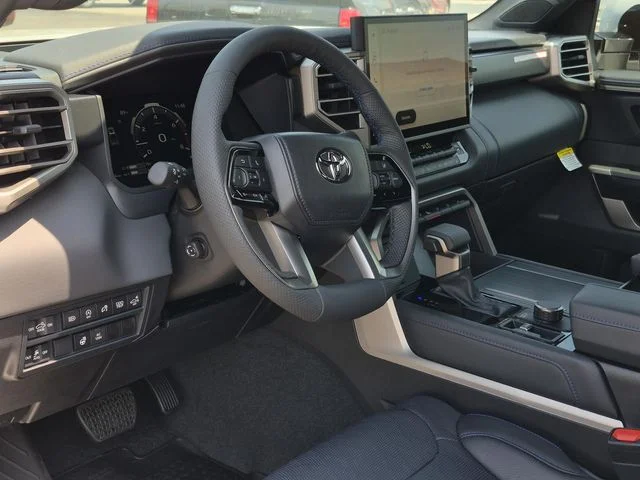 New 2026 Wind Chill Pearl <sup>1</sup> Toyota  Platinum image 9