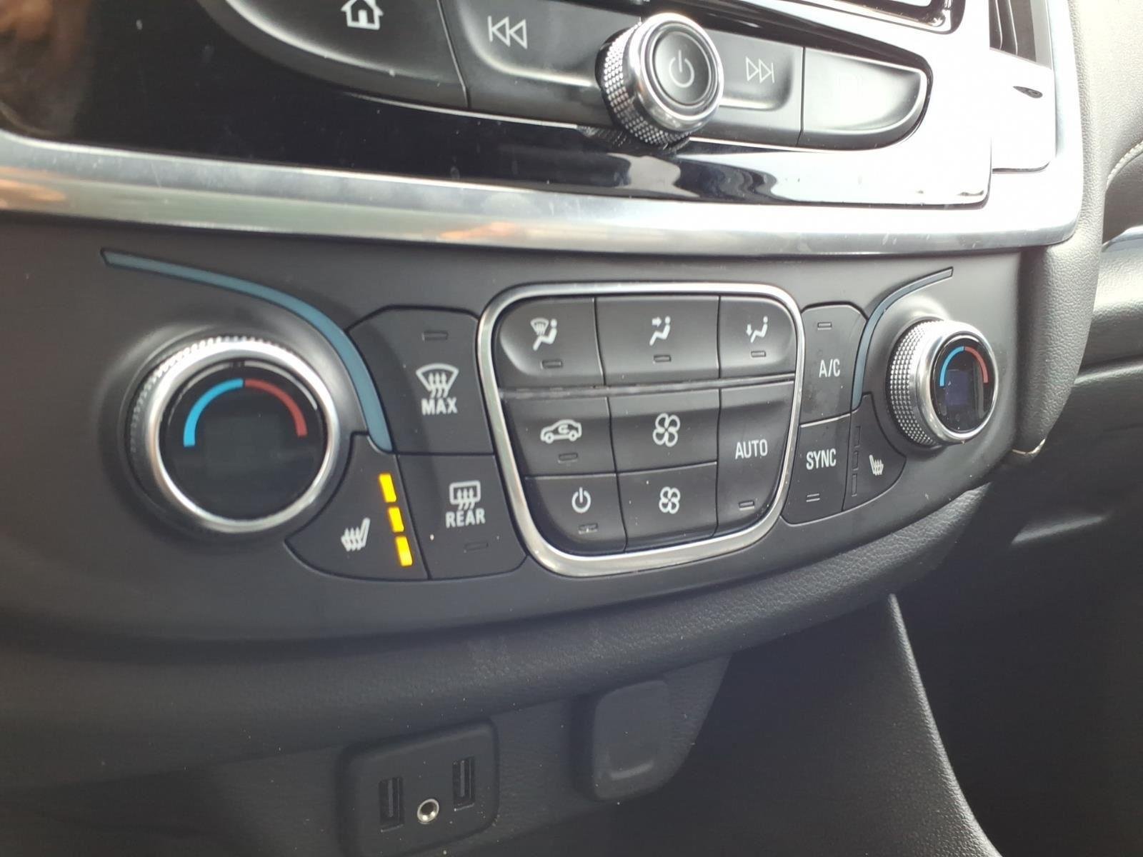 Used 2023 Summit White Chevrolet LT Leather image 22
