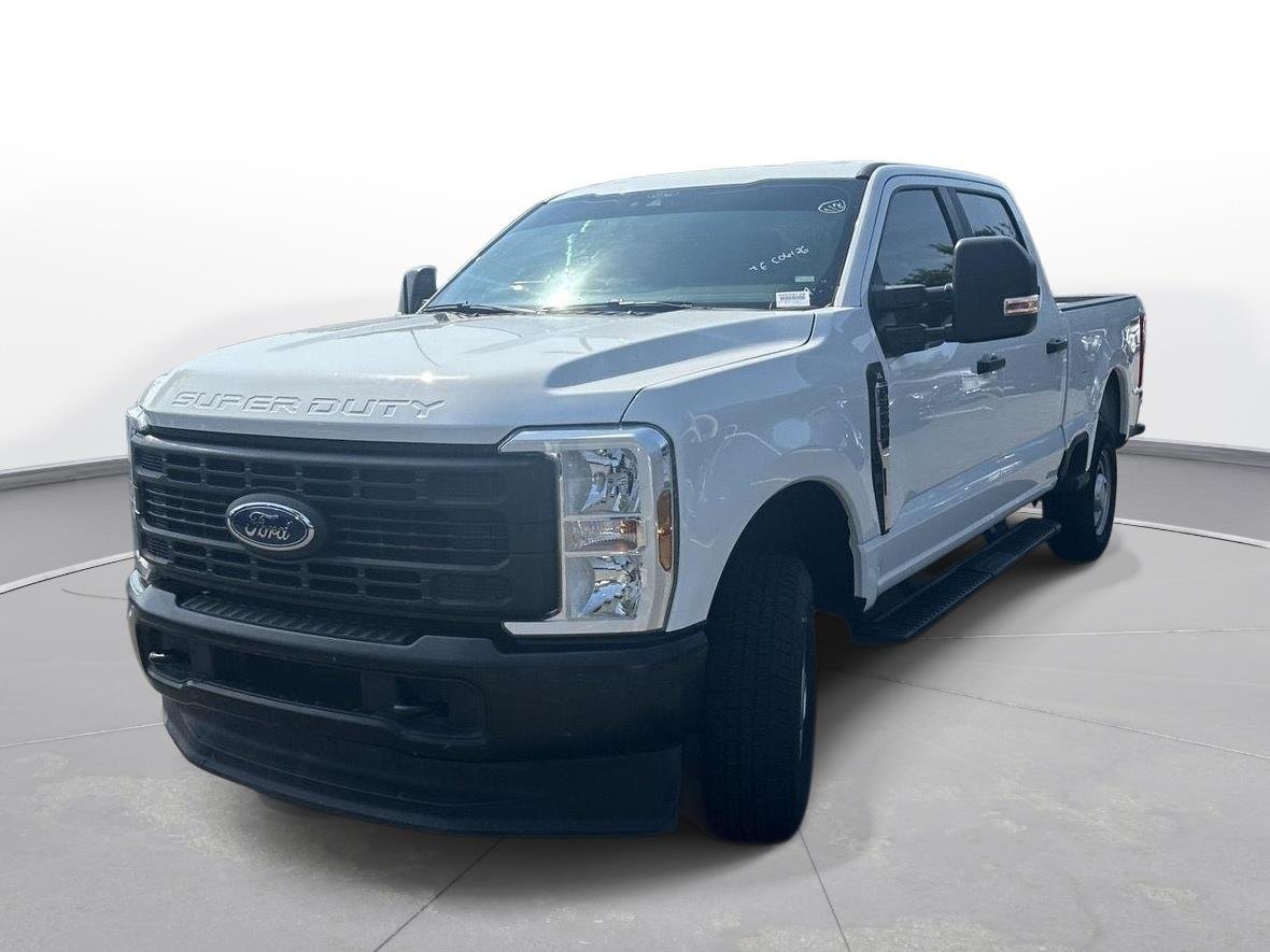 Used 2026 Oxford White Ford XL image 2