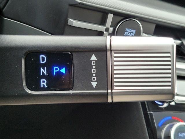 New 2026 Silver Hyundai SEL FWD image 19