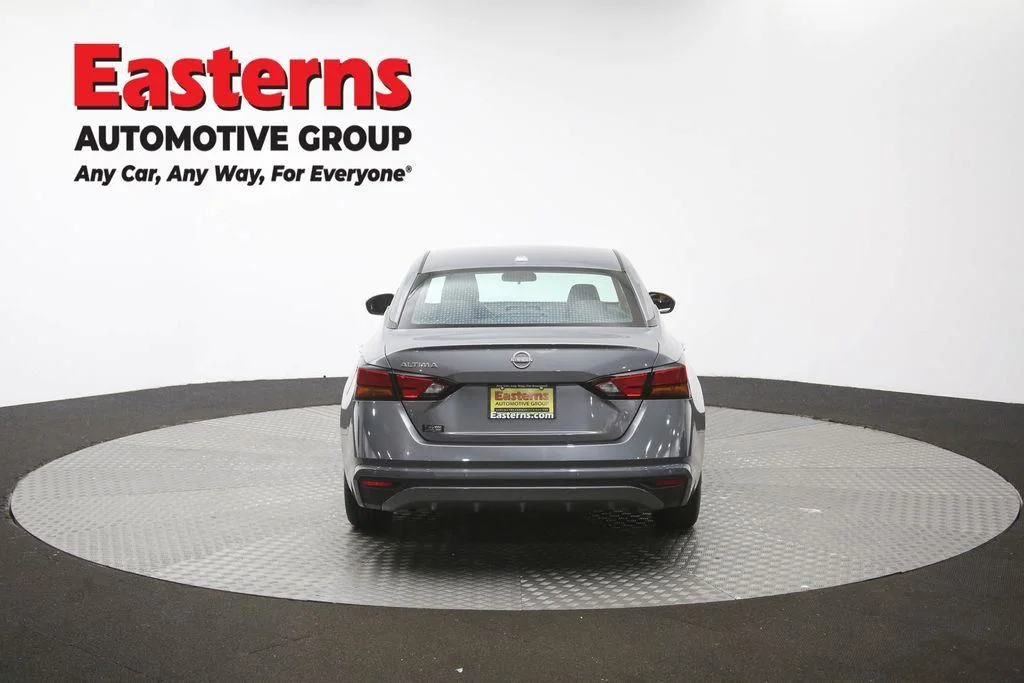 Used 2025 Gray Nissan 2.5 SV image 38