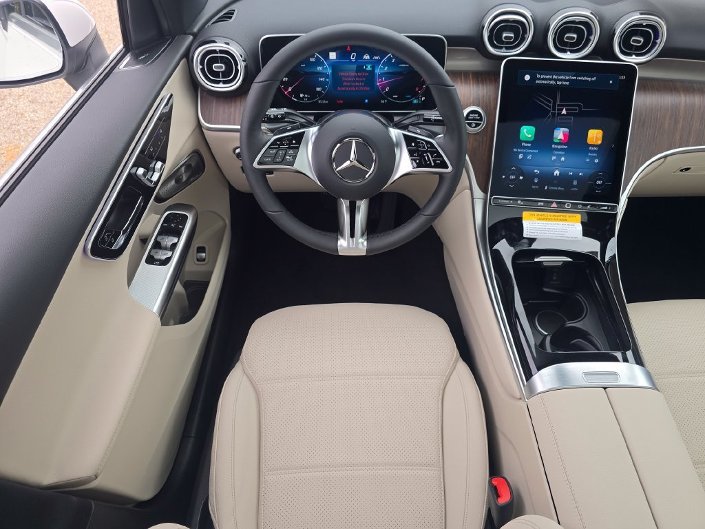 New 2027 Polar White Mercedes-Benz GLC 300 image 64