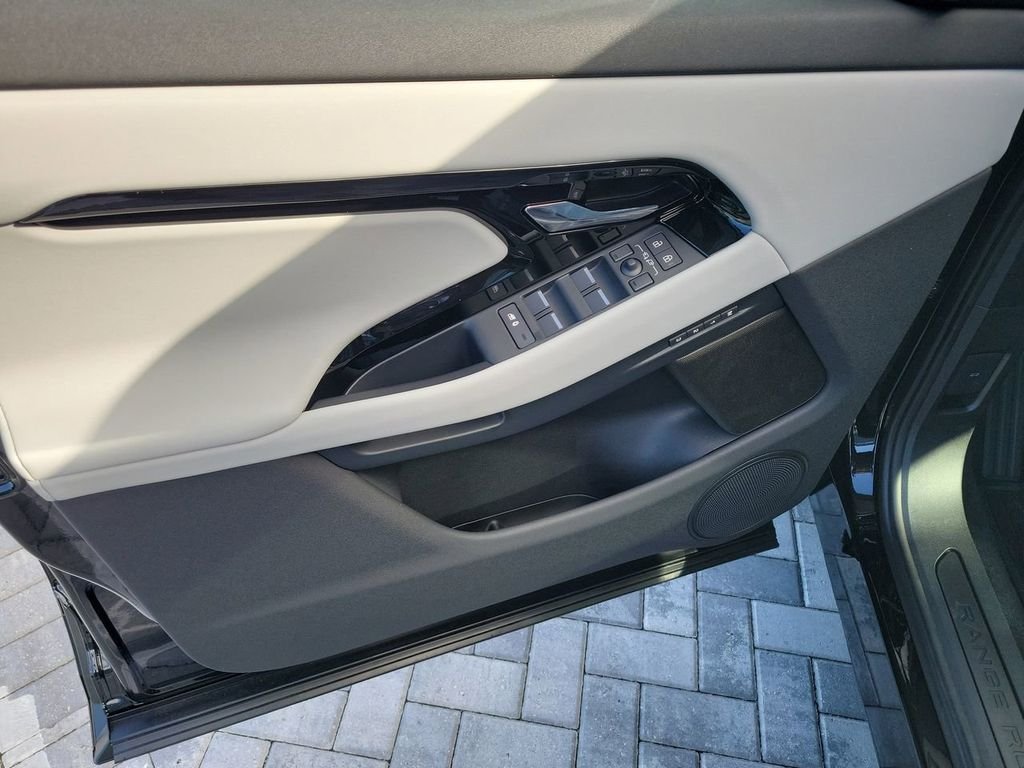 2026 Land Rover Range Rover Evoque S - Photo 23