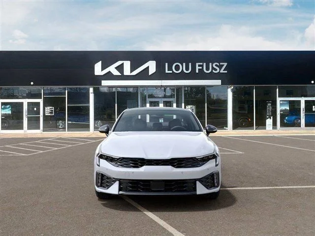 New 2026 Snow White Pearl Kia GT-Line image 2