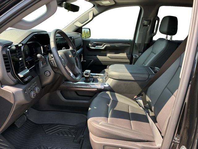2026 Chevrolet Silverado 1500 LTZ - Photo 11